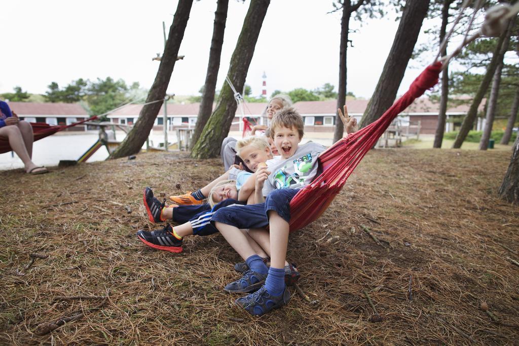 Sier Aan Zee Hostel Холум Екстериор снимка